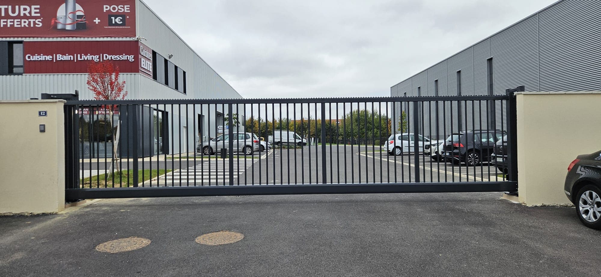 Portail autoportant — Site industriel